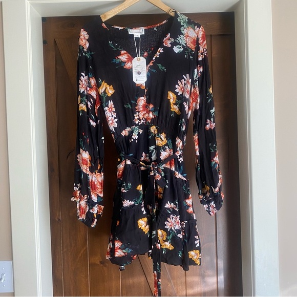 NEW Loveriche Black Long Sleeve Floral Boho Dress Size Medium - Picture 1 of 7